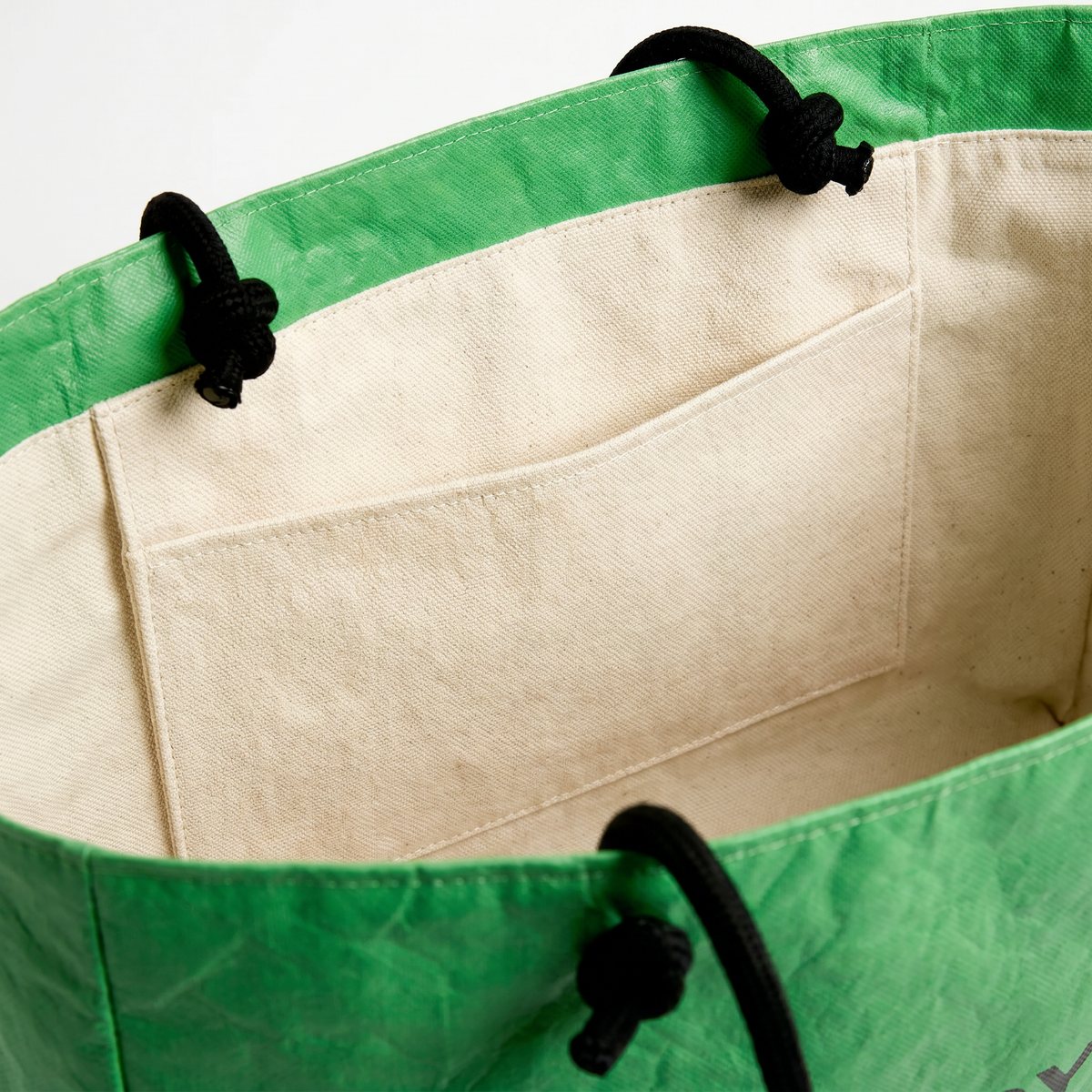nbdy-the-essential-bag packshot 3